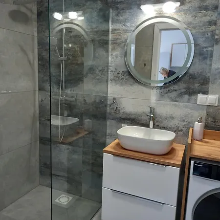 5 Apartment *